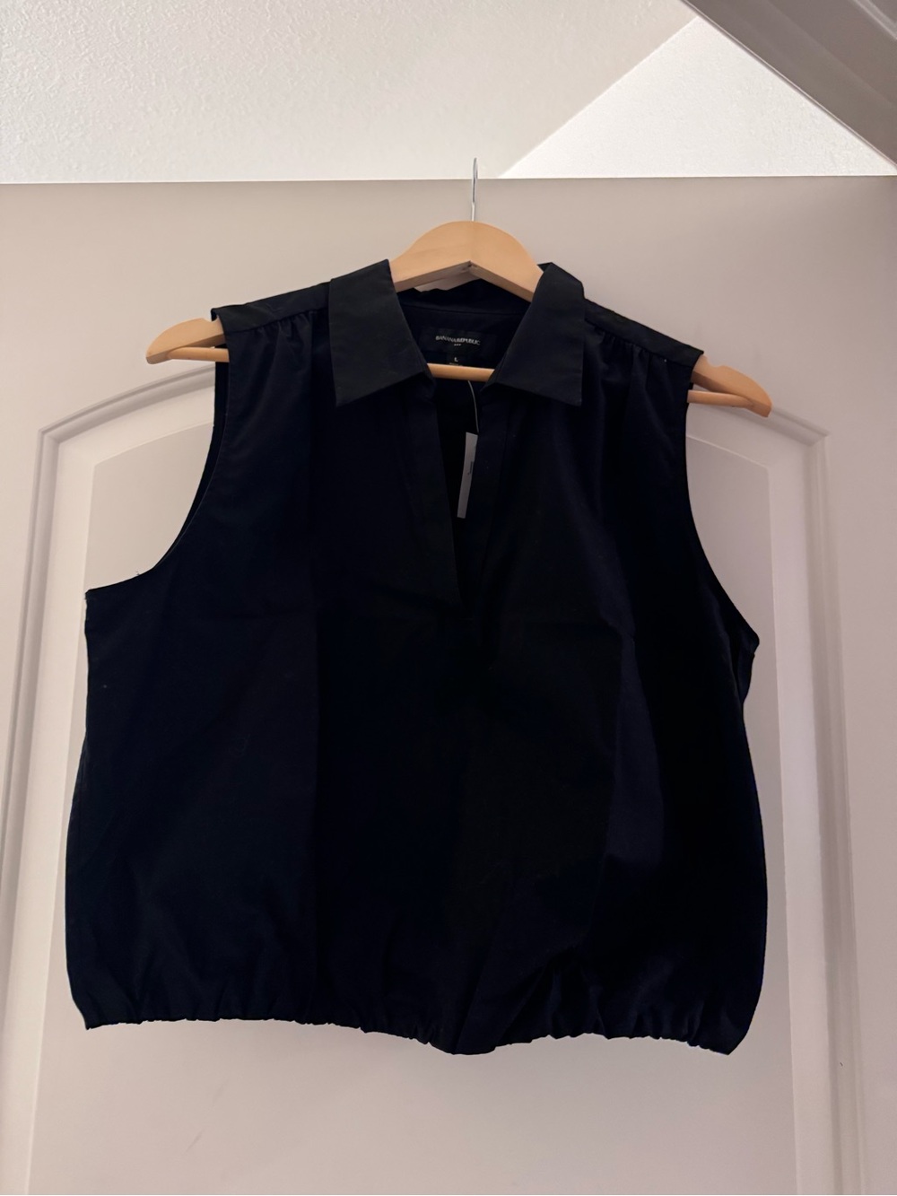 Banana Republic Black Collared Sleeveless Blouse